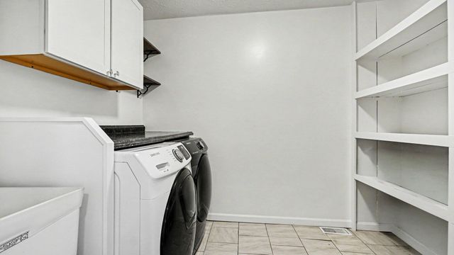 3040 Dartmouth Drive, Lexington, KY 40517