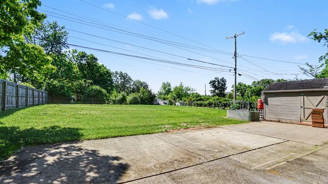 3040 Dartmouth Drive, Lexington, KY 40517