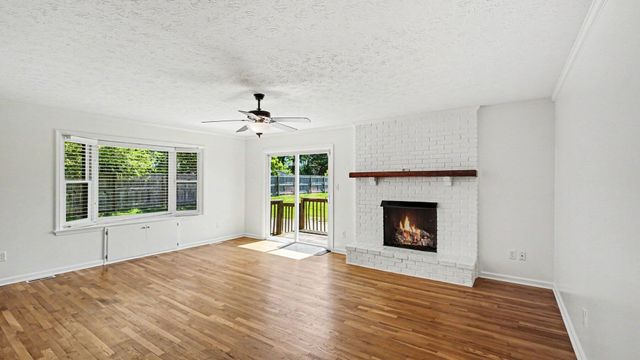 3040 Dartmouth Drive, Lexington, KY 40517