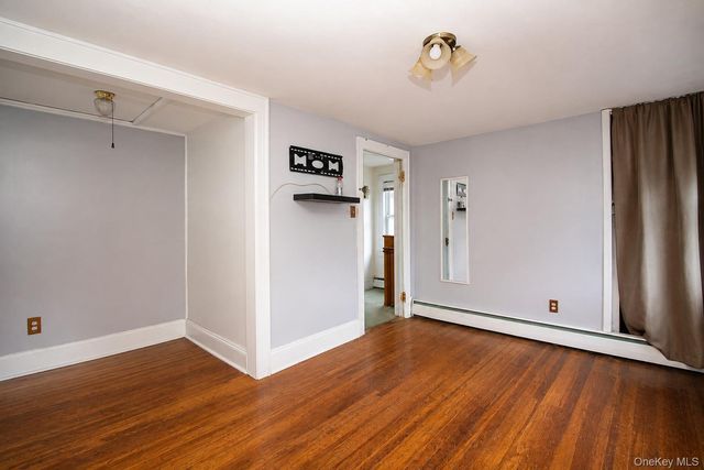 98 Willow Avenue, Hempstead, NY 11550
