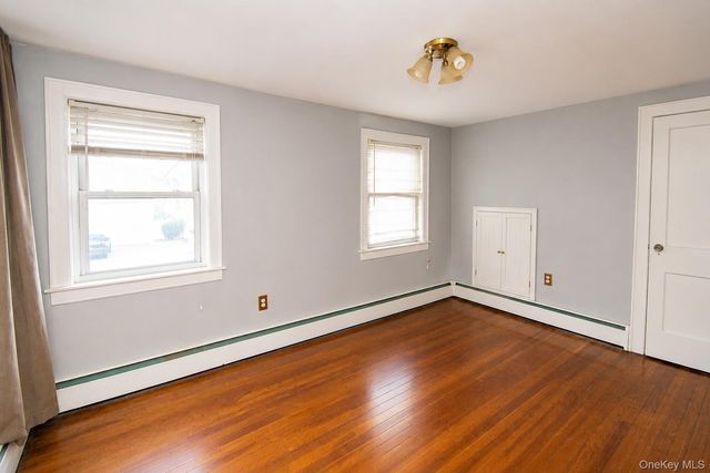 98 Willow Avenue, Hempstead, NY 11550