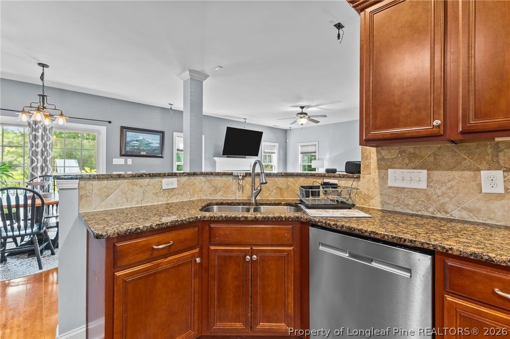 186 Valley Pines Circle, Spring Lake, NC 28390 — photo 11