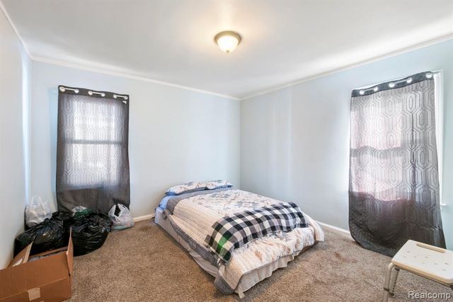 7739 Rosedale Boulevard, Allen Park, MI 48101