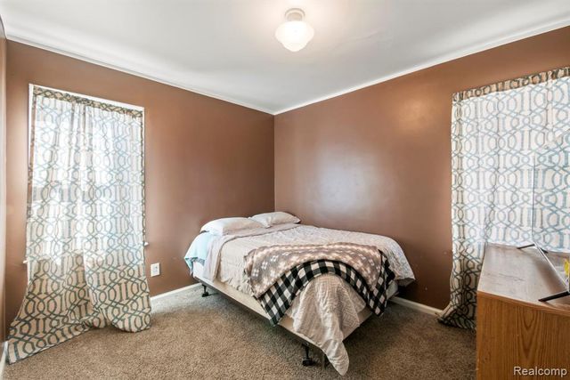 7739 Rosedale Boulevard, Allen Park, MI 48101