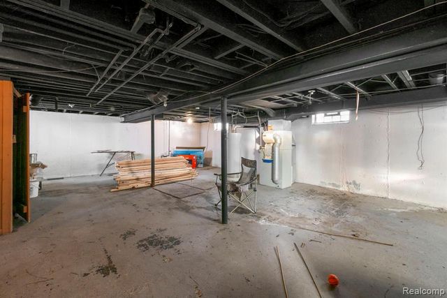 7739 Rosedale Boulevard, Allen Park, MI 48101