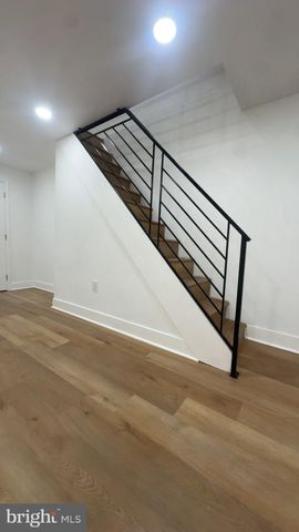 7349 E WALNUT LN, Philadelphia, PA 19138