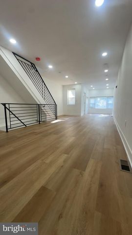 7349 E WALNUT LN, Philadelphia, PA 19138