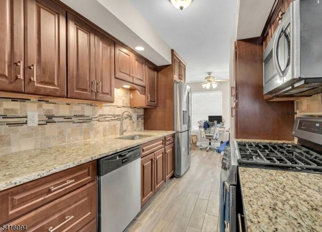 91 Delaware Ln 91, Branchburg Twp., NJ 08876