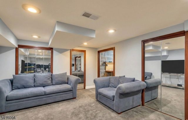 91 Delaware Ln 91, Branchburg Twp., NJ 08876