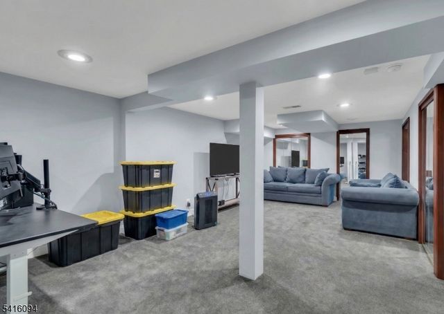 91 Delaware Ln 91, Branchburg Twp., NJ 08876