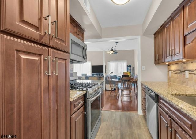 91 Delaware Ln 91, Branchburg Twp., NJ 08876