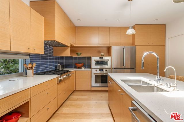 1407 Oak Street, Santa Monica, CA 90405