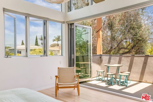 1407 Oak Street, Santa Monica, CA 90405