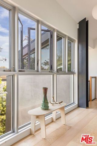 1407 Oak Street, Santa Monica, CA 90405
