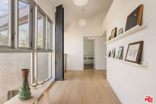 1407 Oak Street, Santa Monica, CA 90405