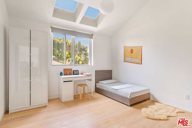 1407 Oak Street, Santa Monica, CA 90405