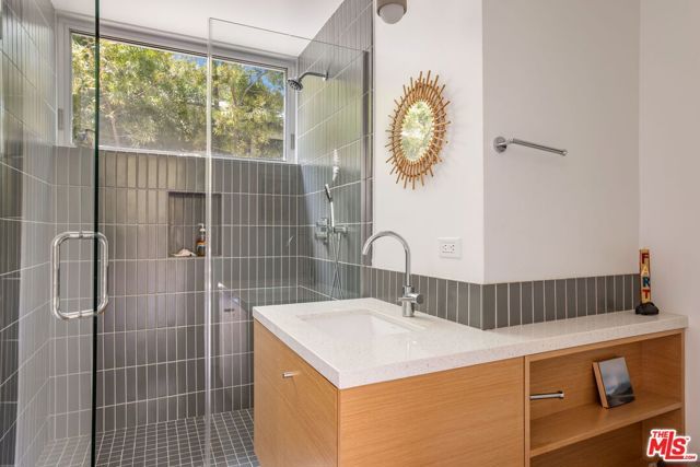 1407 Oak Street, Santa Monica, CA 90405
