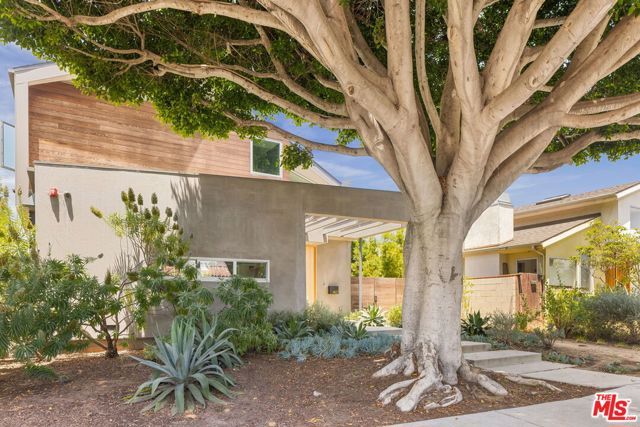 1407 Oak Street, Santa Monica, CA 90405