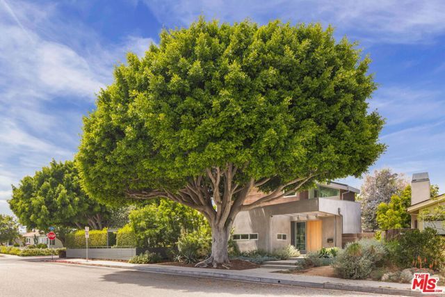 1407 Oak Street, Santa Monica, CA 90405