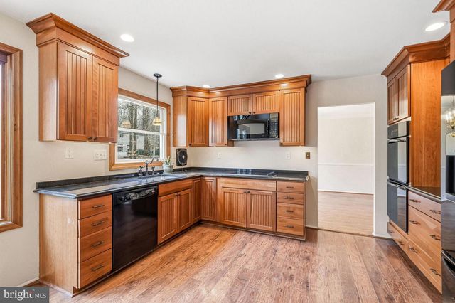 22 SCATTERGOOD RD, Cherry Hill, NJ 08003