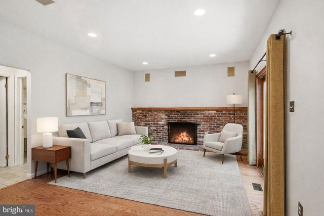 22 SCATTERGOOD RD, Cherry Hill, NJ 08003