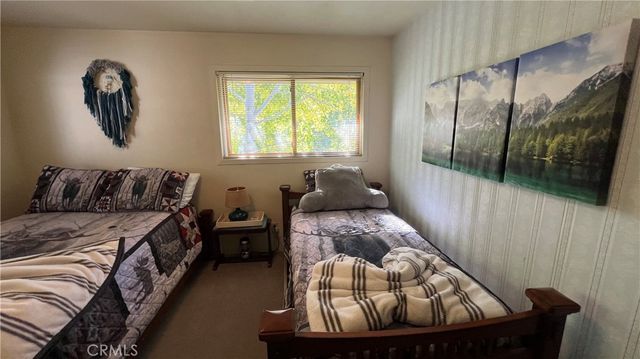 33393 Robin Drive, Green Valley Lake, CA 92341