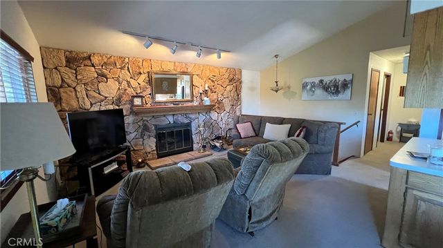 33393 Robin Drive, Green Valley Lake, CA 92341