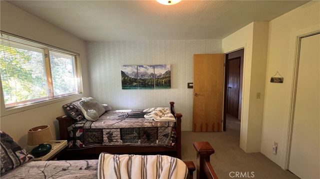 33393 Robin Drive, Green Valley Lake, CA 92341