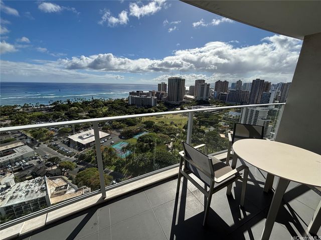 383 Kalaimoku Street 3107, Honolulu, HI 96815