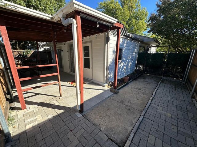 13701 Brookgreen Circle, Dallas, TX 75240