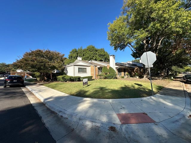 13701 Brookgreen Circle, Dallas, TX 75240