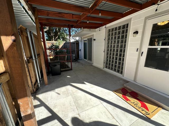 13701 Brookgreen Circle, Dallas, TX 75240