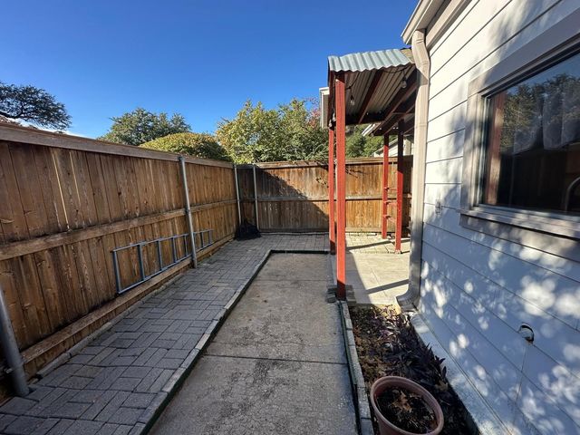 13701 Brookgreen Circle, Dallas, TX 75240