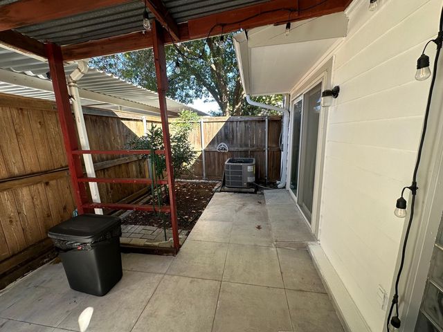 13701 Brookgreen Circle, Dallas, TX 75240