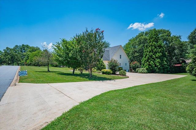 101 Plantation Drive, Moore, SC 29369