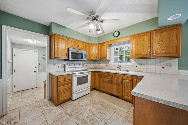 10 Concord Knoll, Medina, OH 44256