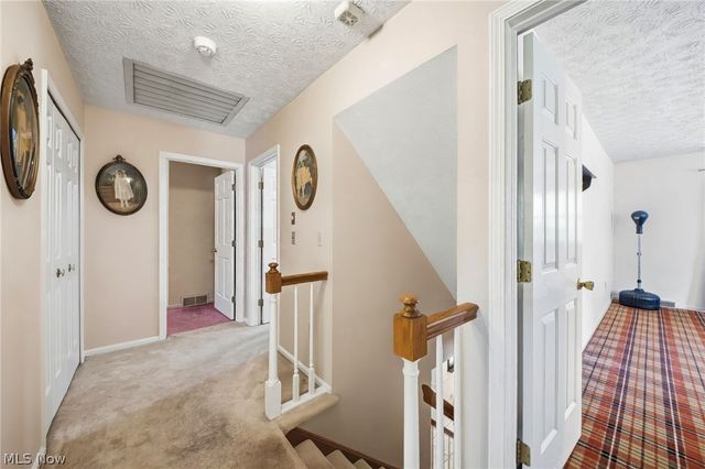 10 Concord Knoll, Medina, OH 44256