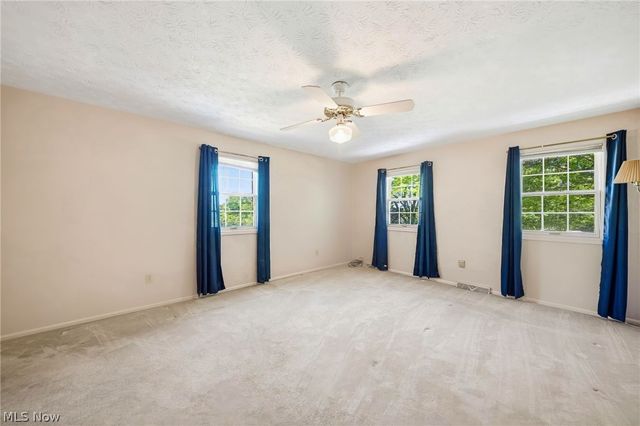 10 Concord Knoll, Medina, OH 44256