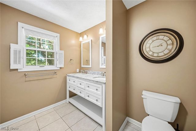 10 Concord Knoll, Medina, OH 44256