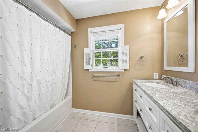 10 Concord Knoll, Medina, OH 44256
