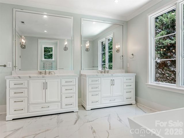 6740 Newhall Road, Charlotte, NC 28270