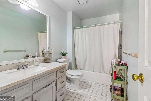 415 Holly Stream Trail, Roswell, GA 30075