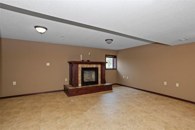 908 SE Trail Ridge Road, Grimes, IA 50111