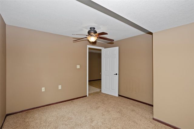 908 SE Trail Ridge Road, Grimes, IA 50111