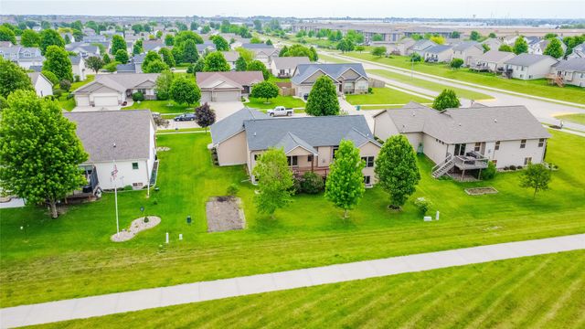 908 SE Trail Ridge Road, Grimes, IA 50111