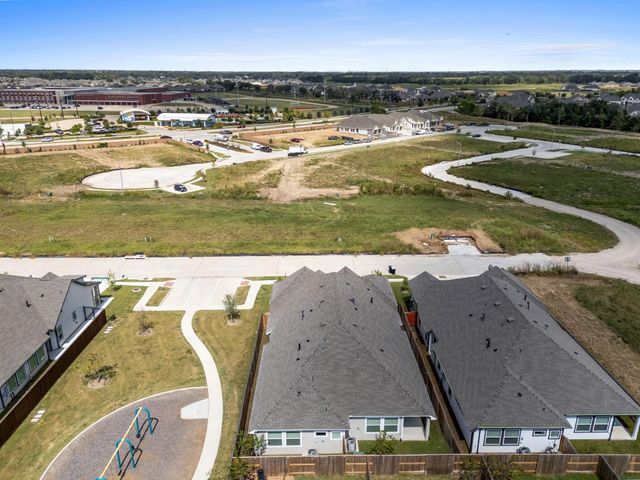 5250 Big Dipper Drive, Iowa Colony, TX 77583