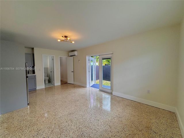 7135 SW 22nd St Back, Miami, FL 33155