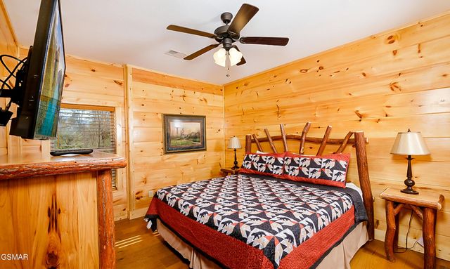 408 Potters Ridge Road, Gatlinburg, TN 37738