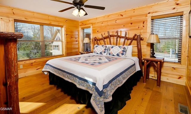 408 Potters Ridge Road, Gatlinburg, TN 37738