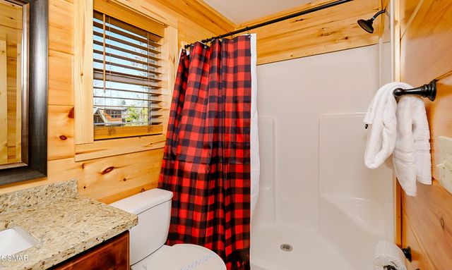 408 Potters Ridge Road, Gatlinburg, TN 37738